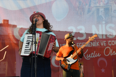 Bursa Osmangazi’de Çocuk Bayramı karnaval havasında kutlandı