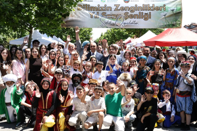 Sakarya’da Dilimizin Zenginlikleri Şenliğine yoğun katılım