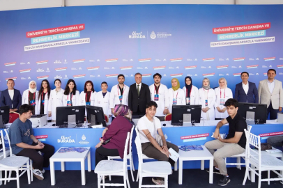 İBB, üniversite tercihlerinde gençlerin yanında