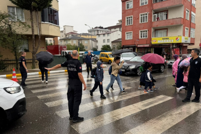 Pendik’te Okul Önlerinde Trafik Güvenliği İçin Zabıta Ekipleri Görev Başında