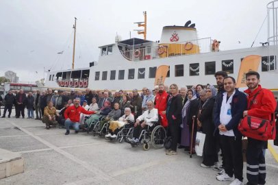 Darülaceze sakinleri denizle buluştu