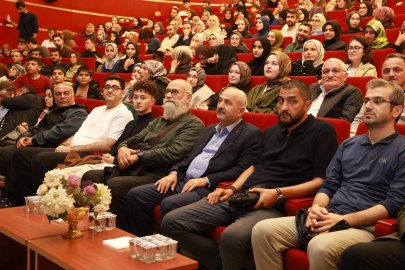 Gebze’de Dr. Altay Cem Meriç’ten “Biz Kimiz?” Konferansı