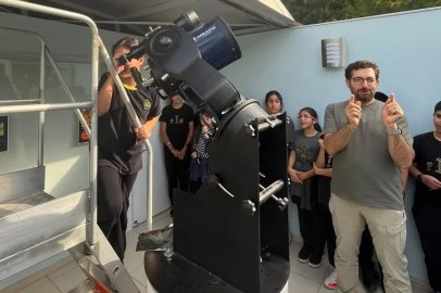 Antalyalı öğrenciler teleskoplarla gökyüzünü keşfetti!